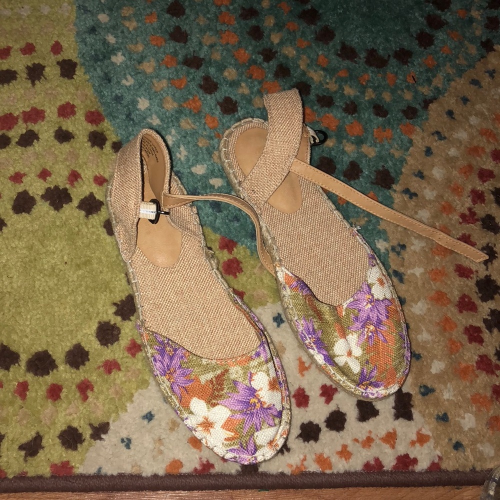 Super soft comfy slip on